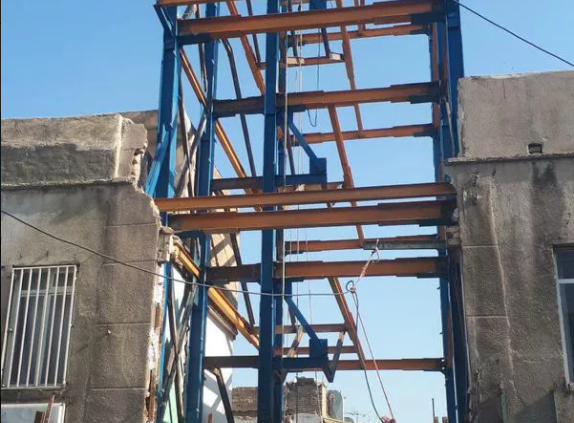 ساخت ونصب واجرای اسکلت فلزی وسازه نگهبان