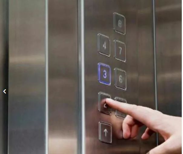 نصب آسانسور هیدرولیک کششی روملس گرلس