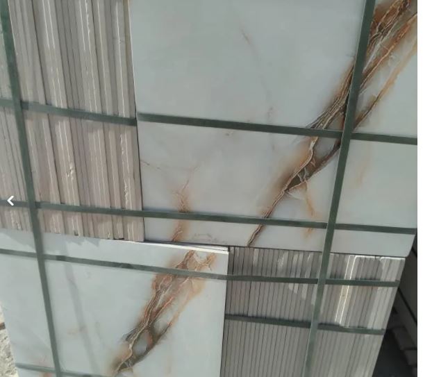 کاشی و سرامیک و موزاییک